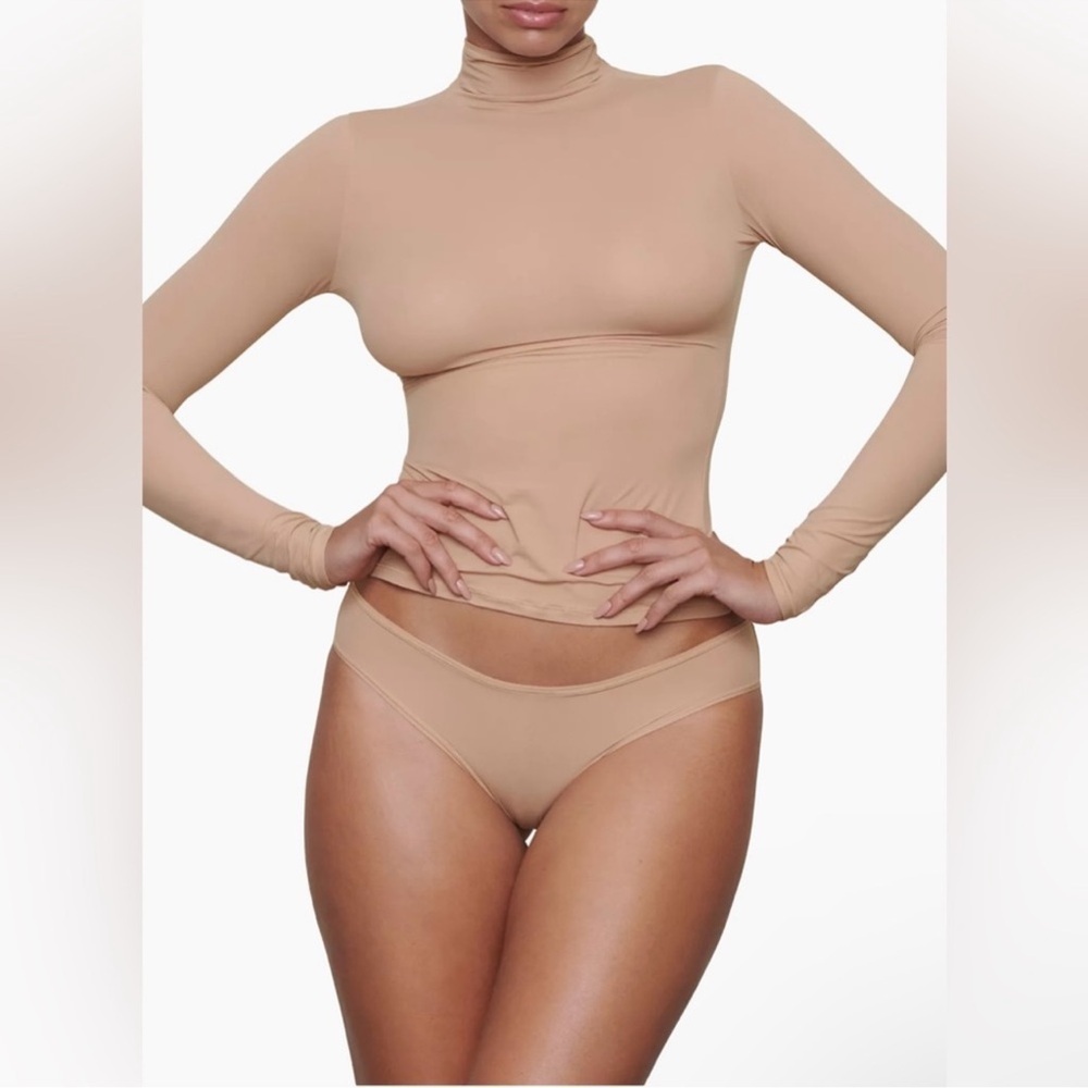SKIMS Fits C3  Everybody Turtleneck Top - Mica size 2X